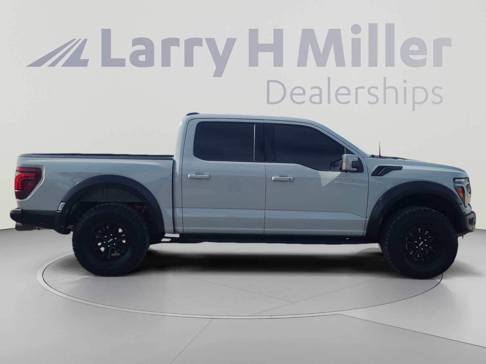 Certified 2024 Ford F150 Raptor AWD/4WD image 6
