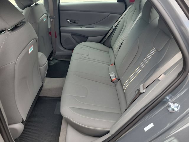 New 2026 Hyundai Elantra SEL Sport FWD image 25