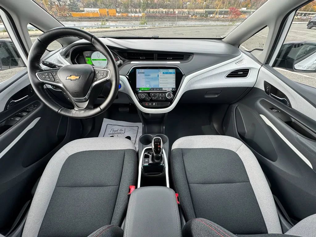 Used 2020 Chevrolet Bolt LT image 18