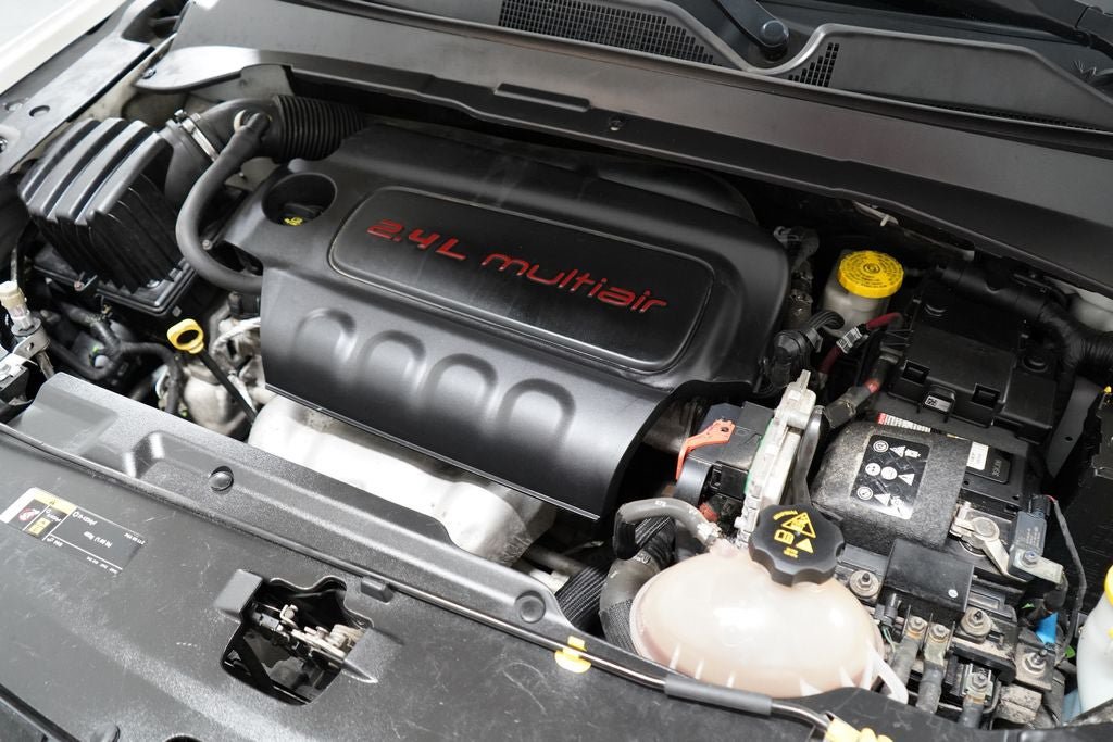 Used 2018 Jeep Compass Latitude FWD image 32