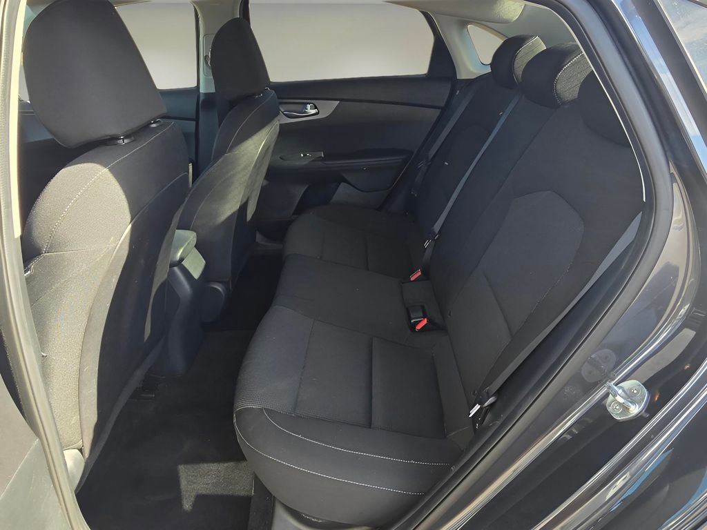 Used 2021 Kia Forte LXS image 11