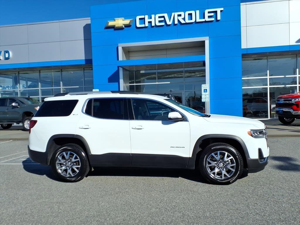 Used 2023 GMC Acadia SLT image 2