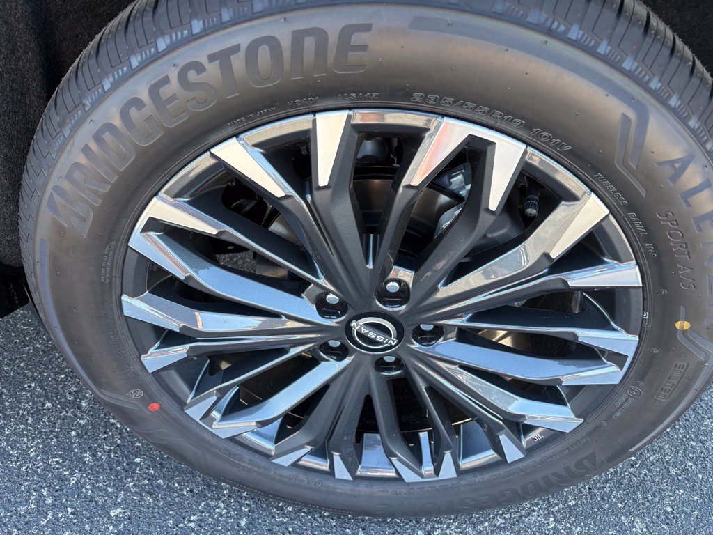 New 2026 Nissan Rogue Platinum AWD/4WD image 9