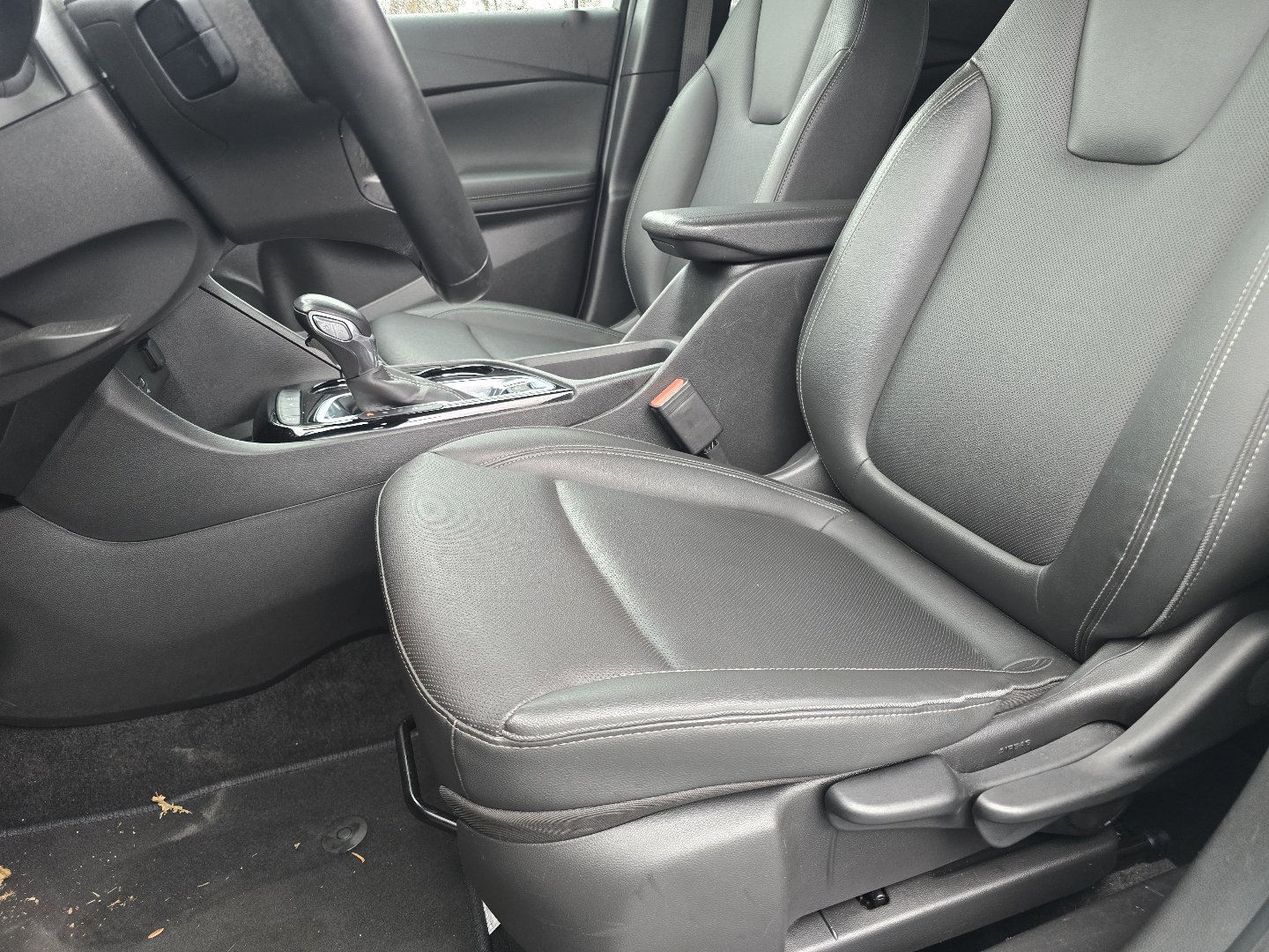 Used 2024 Buick Encore GX Sport Touring image 28