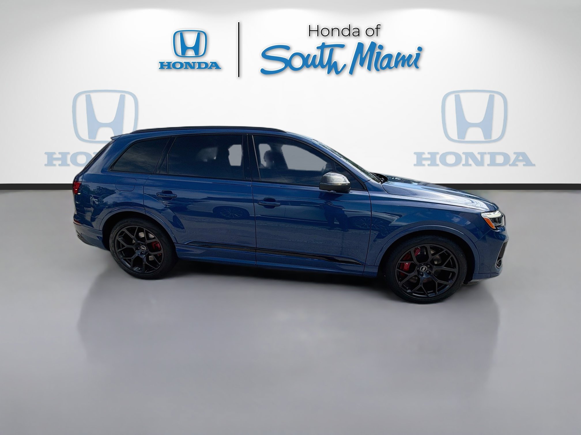 Used 2025 Audi SQ7 Prestige w/ Prestige Package AWD/4WD image 8