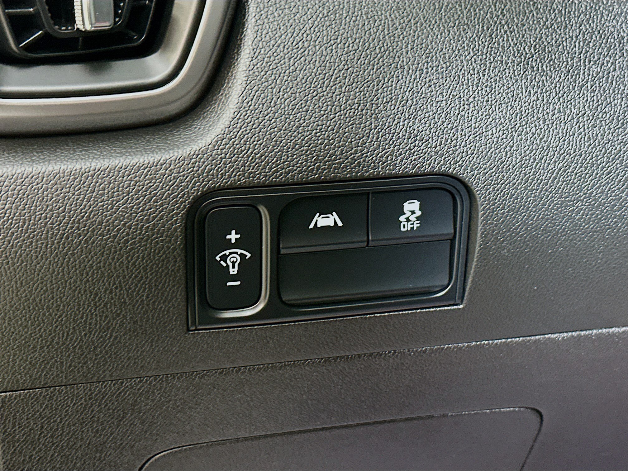 Certified 2023 Kia Sorento LX AWD/4WD image 10