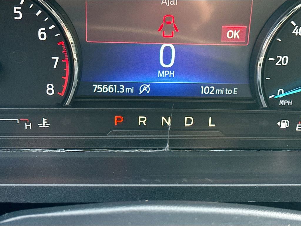 Used 2021 Ford Explorer XLT w/ Equipment Group 202A image 12