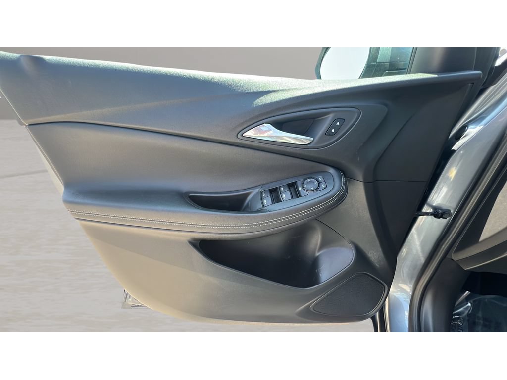 Certified 2022 Buick Encore GX Preferred w/ Cold Weather Comfort Package AWD/4WD image 26