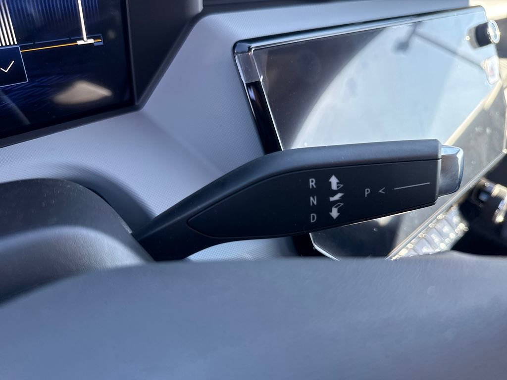 New 2027 Chevrolet Bolt LT w/ Comfort Package image 23