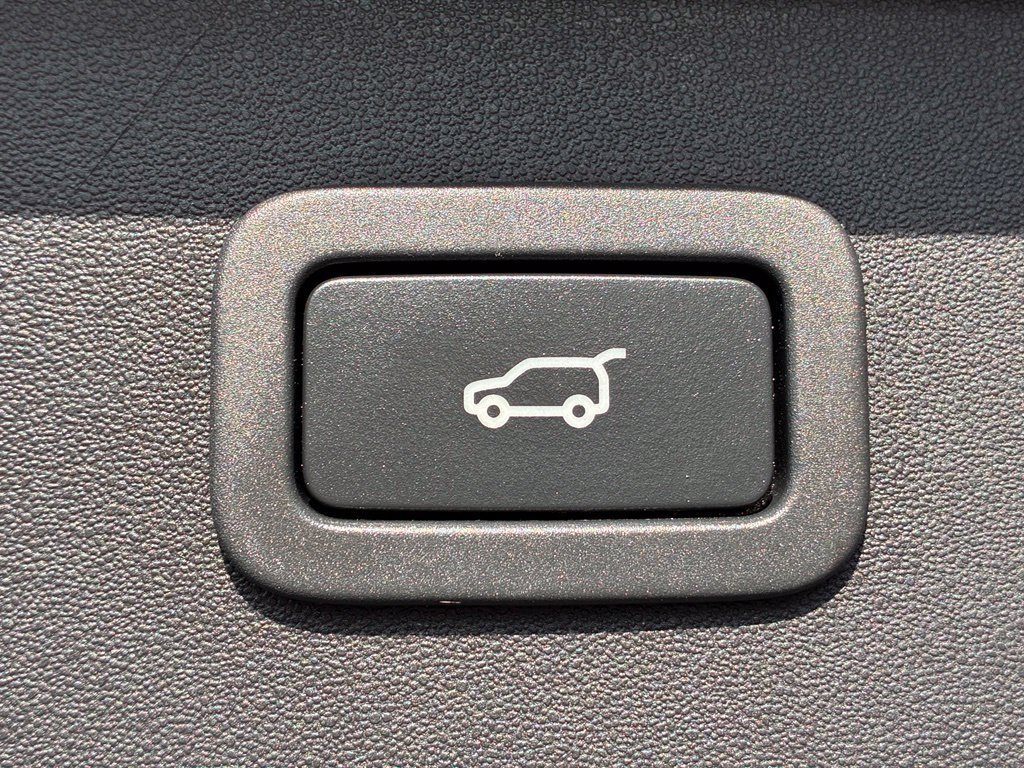 Used 2017 Land Rover Discovery Sport HSE AWD/4WD image 29
