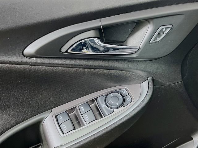 Used 2024 Chevrolet Malibu LT image 9