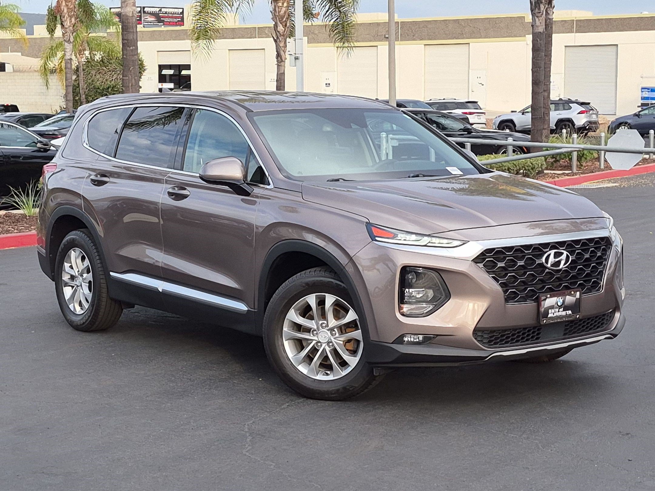 Used 2020 Hyundai Santa Fe SEL FWD image 2