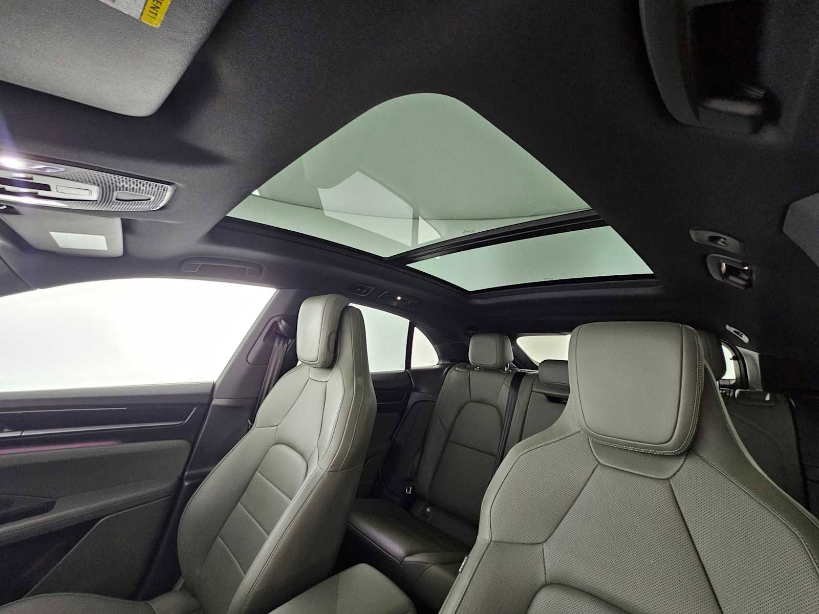 Used 2024 Porsche Macan 4 Electric image 23