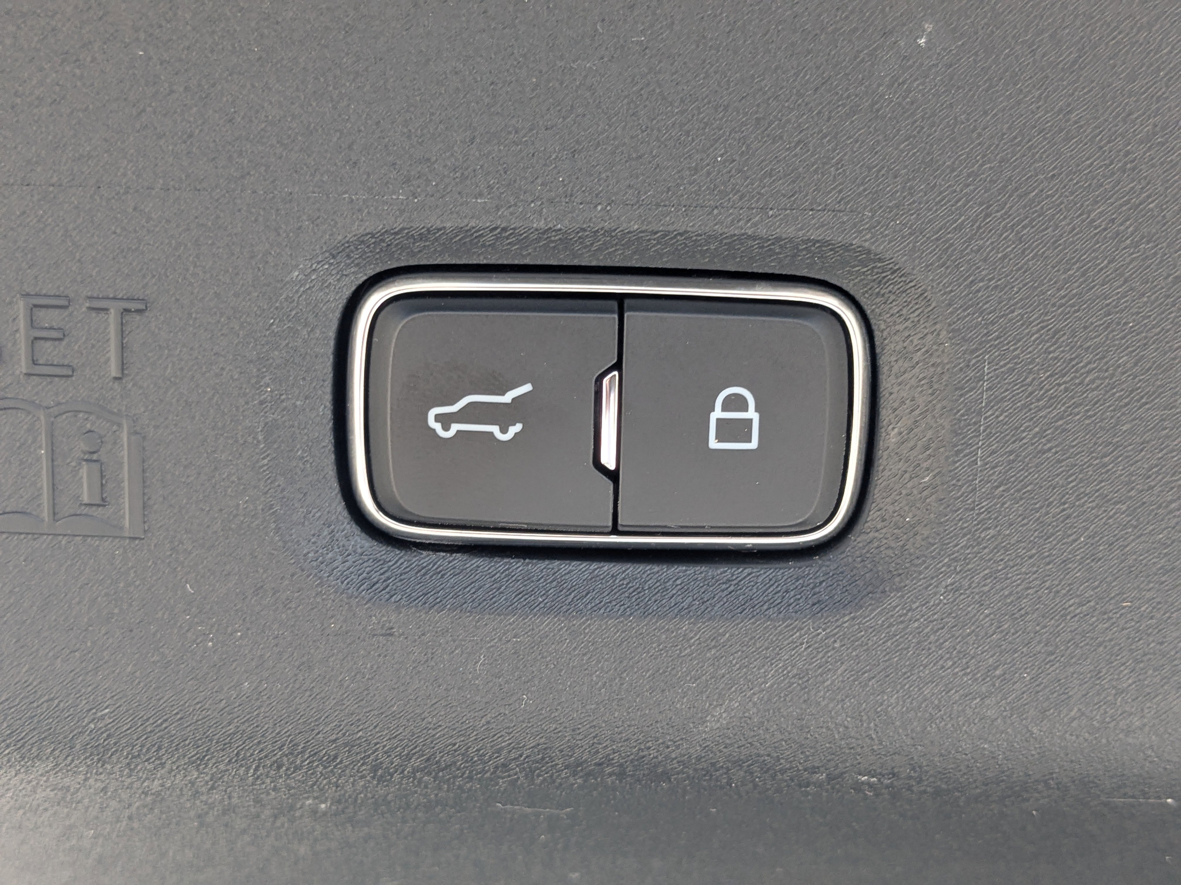 Used 2025 Ford Expedition Active image 14