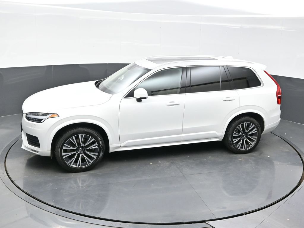 Used 2022 Volvo XC90 T6 Momentum w/ Climate Package image 32