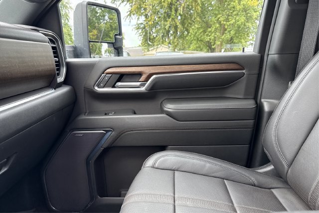 Used 2024 Chevrolet Silverado 3500 High Country w/ High Country Premium Package AWD/4WD image 20