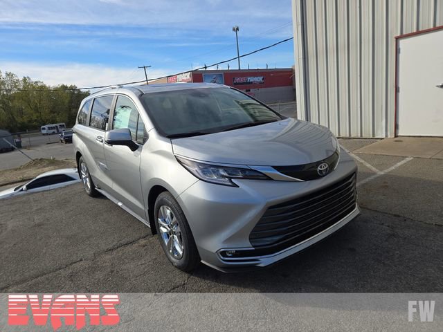 New 2025 Toyota Sienna Limited