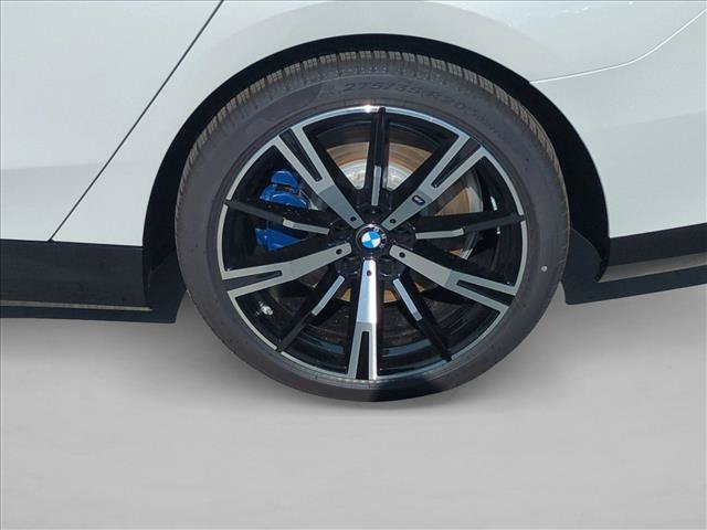 New 2027 BMW 550e xDrive AWD/4WD image 10