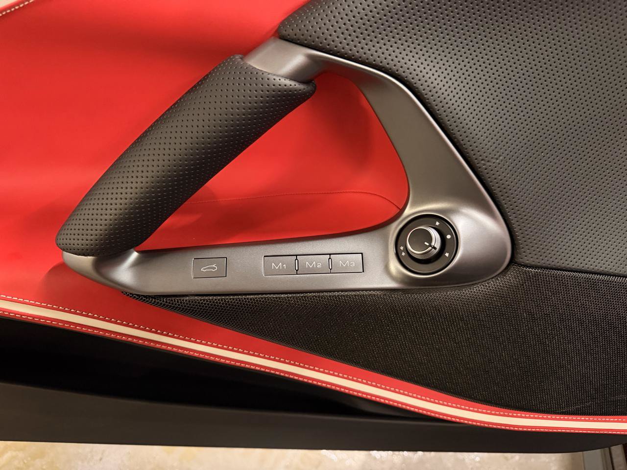 Used 2023 Ferrari 812 GTS RWD image 20