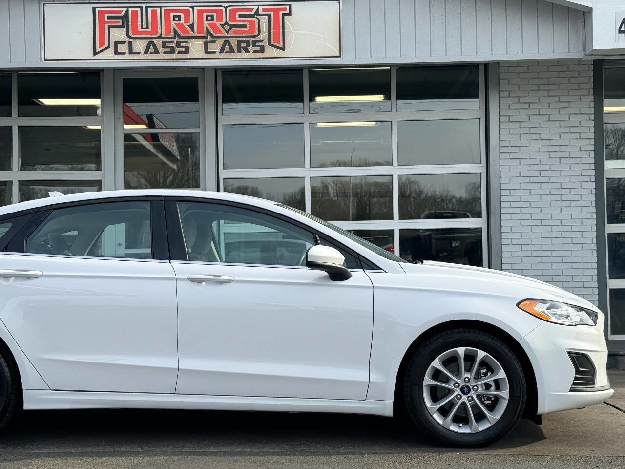 Used 2020 Ford Fusion SE image 10