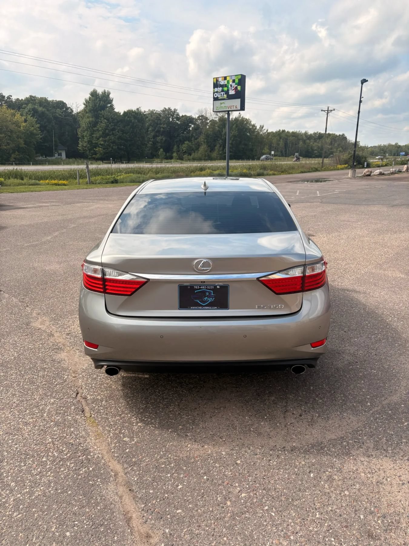 Used 2015 Lexus ES 350 w/ Luxury Package FWD image 6