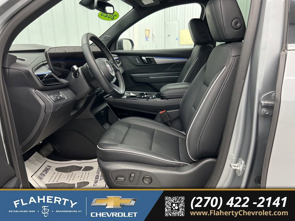 Used 2025 Buick Enclave Preferred image 9