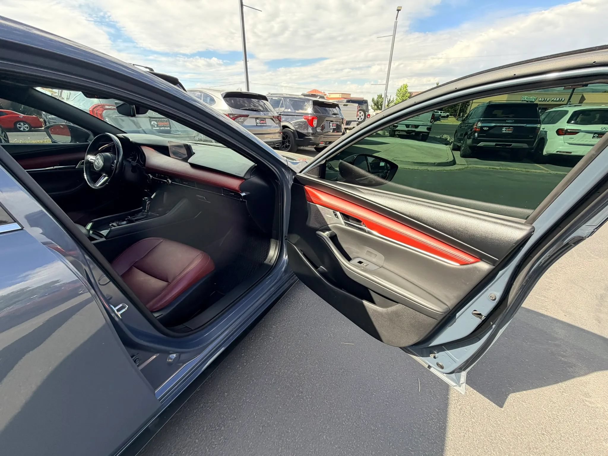 Used 2021 MAZDA MAZDA3 Hatchback w/Premium Plus Pkg AWD/4WD image 25