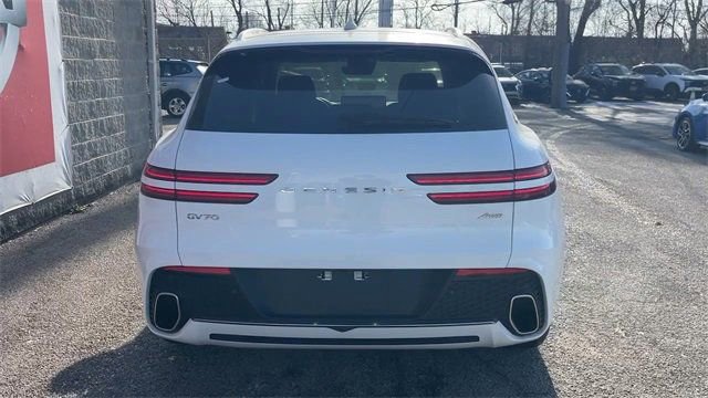 Used 2025 Genesis GV70 2.5T image 7