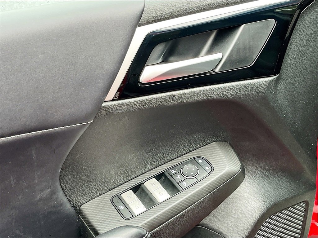 Used 2023 Mitsubishi Outlander SE image 16