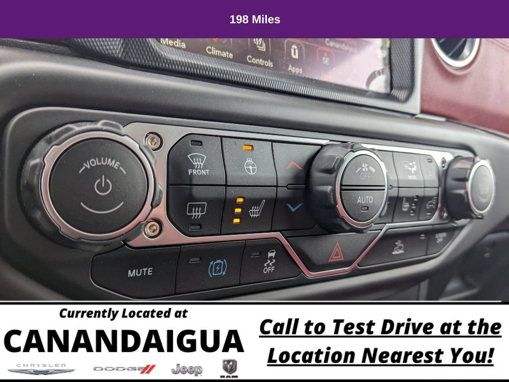 Used 2023 Jeep Wrangler Unlimited Rubicon 4xe AWD/4WD image 29