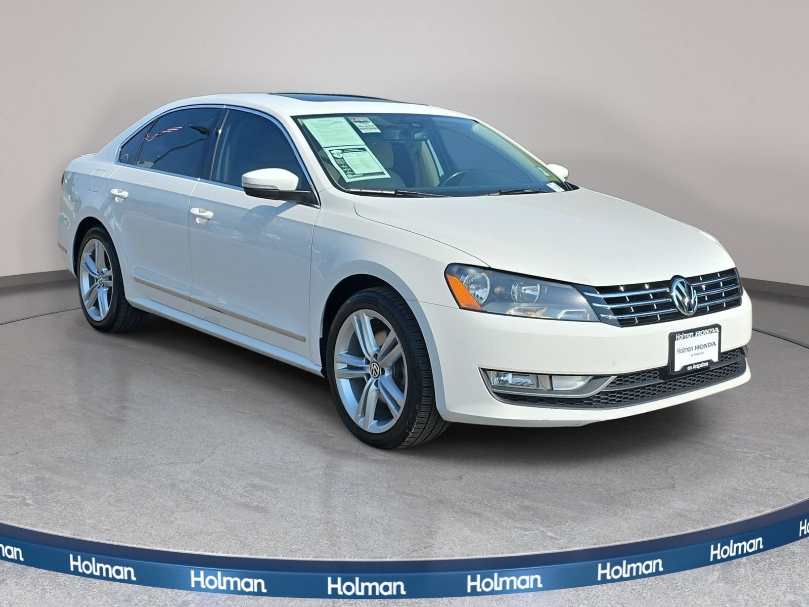 Used 2015 Volkswagen Passat 1.8T SEL Premium FWD image 4
