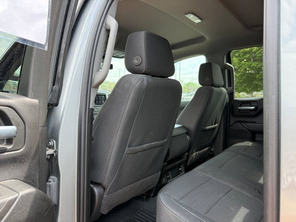 Used 2023 Chevrolet Silverado 1500 Custom AWD/4WD image 17