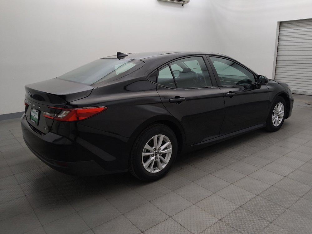 Used 2025 Toyota Camry LE FWD image 10