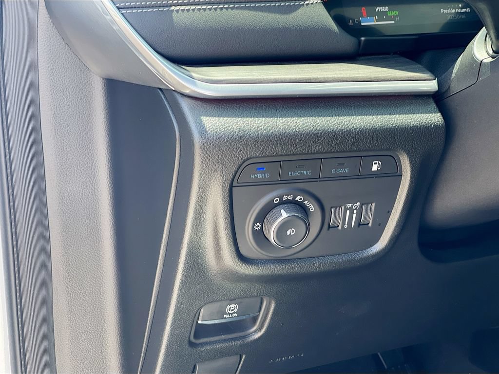 Used 2022 Jeep Grand Cherokee Overland AWD/4WD image 10