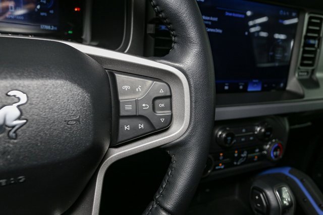 Used 2024 Ford Bronco Black Diamond image 29