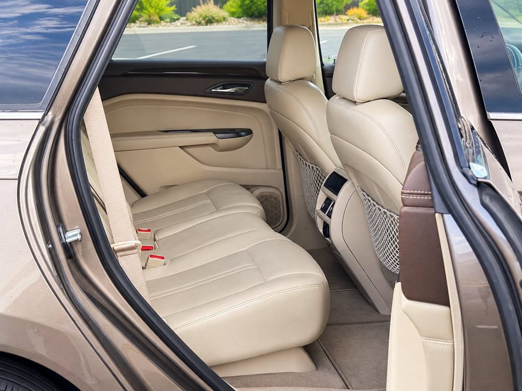 Used 2012 Cadillac SRX Luxury AWD/4WD image 21