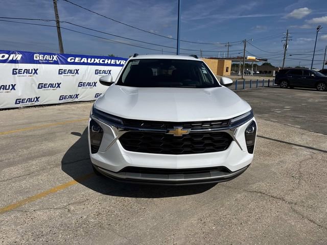 Used 2025 Chevrolet Trax LT w/ LT Convenience Package FWD image 4