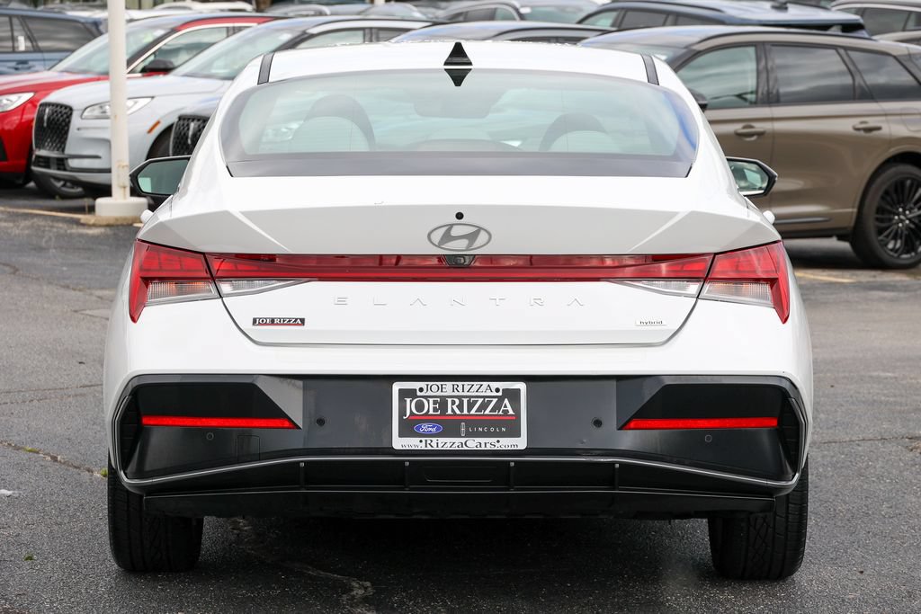 Used 2024 Hyundai Elantra Limited FWD image 19