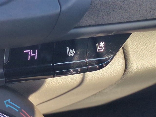 Used 2018 Chevrolet Camaro ZL1 image 19