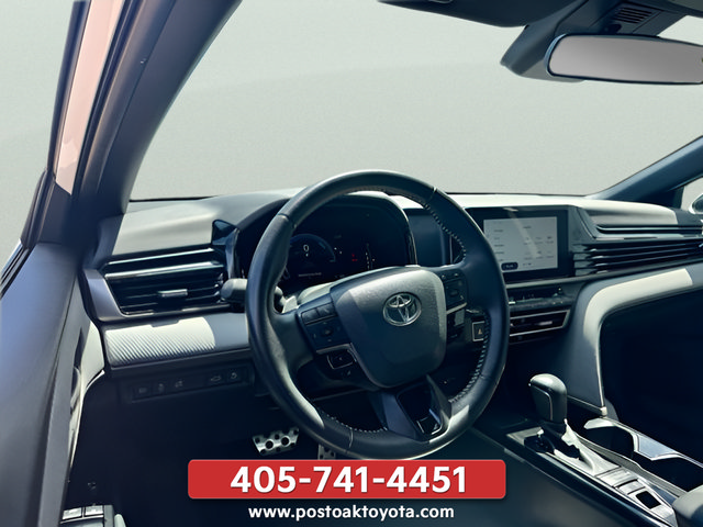 Used 2025 Toyota Camry SE FWD image 13