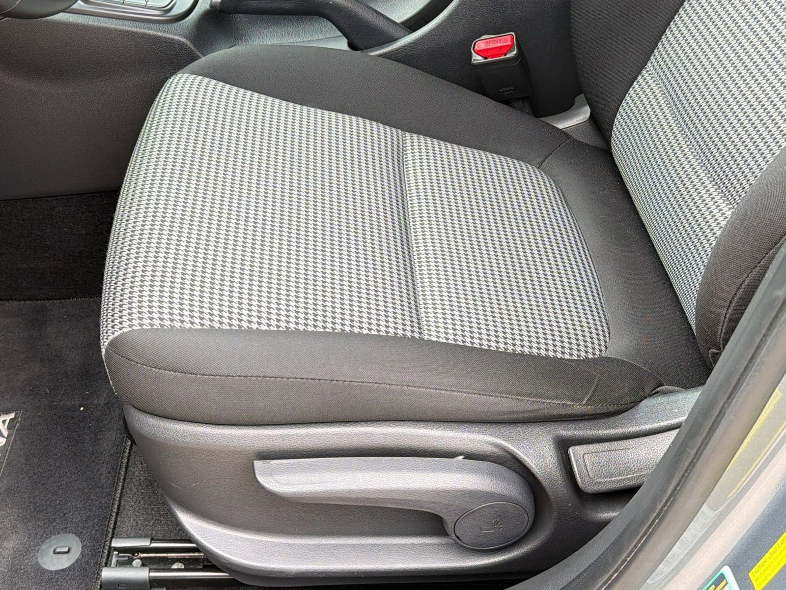 Used 2021 Hyundai Kona SEL image 13