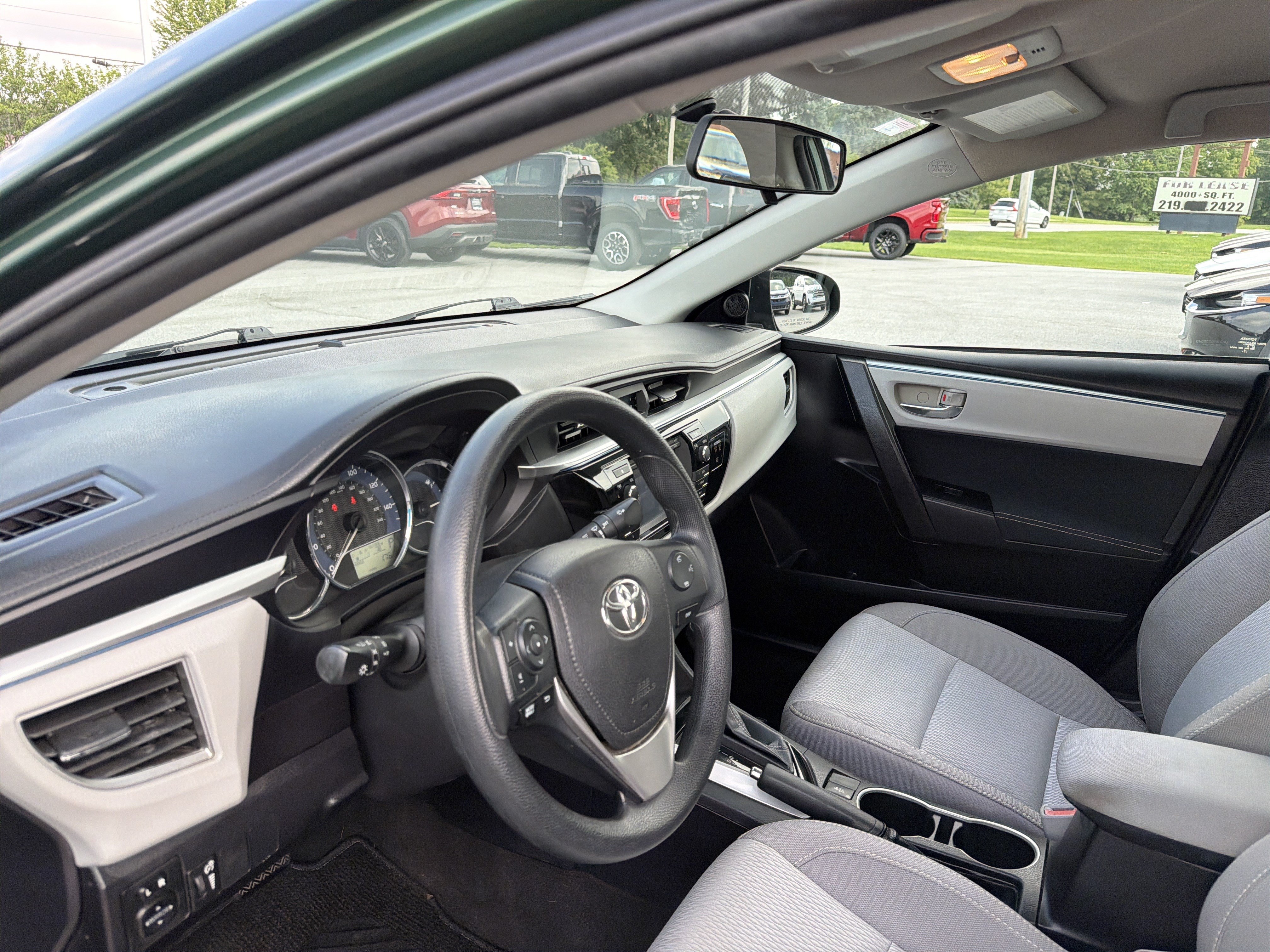 Used 2015 Toyota Corolla LE w/ Body Protection Package #1 FWD image 12