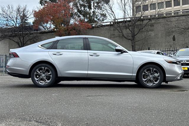 New 2025 Honda Accord EX-L image 3