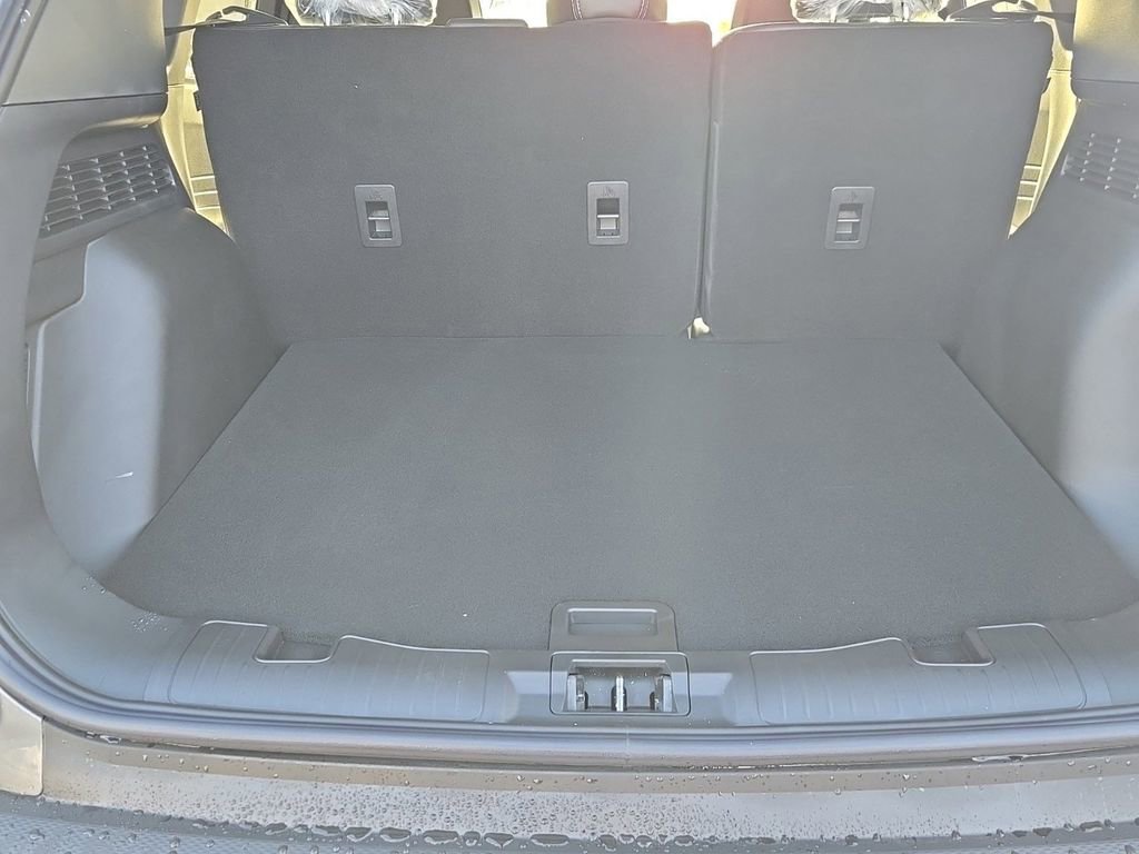 New 2025 Ford Escape SE w/ PHEV Premium Package image 33