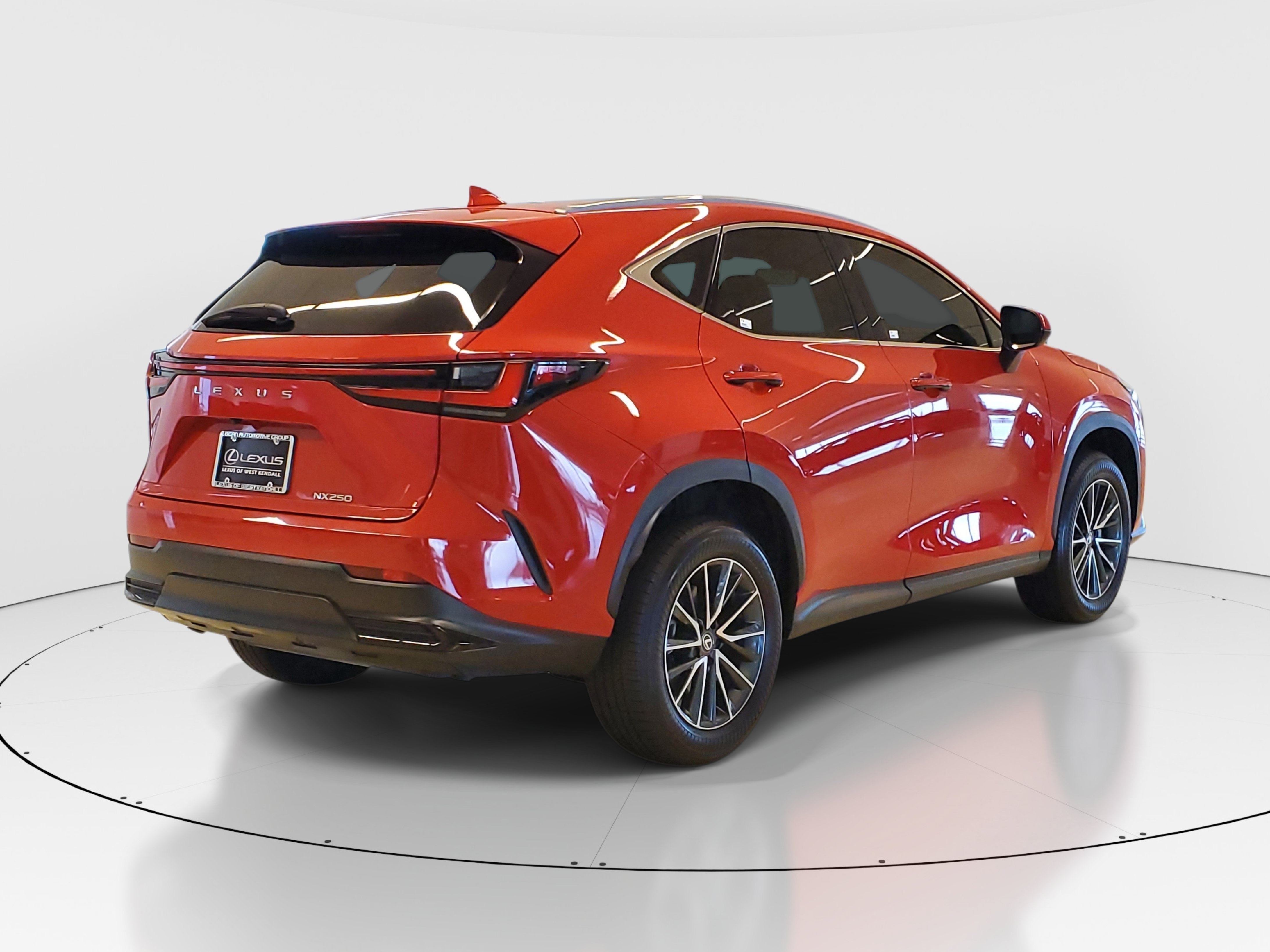 Used 2025 Lexus NX 250 FWD w/ Accessory Package (Z1) image 7