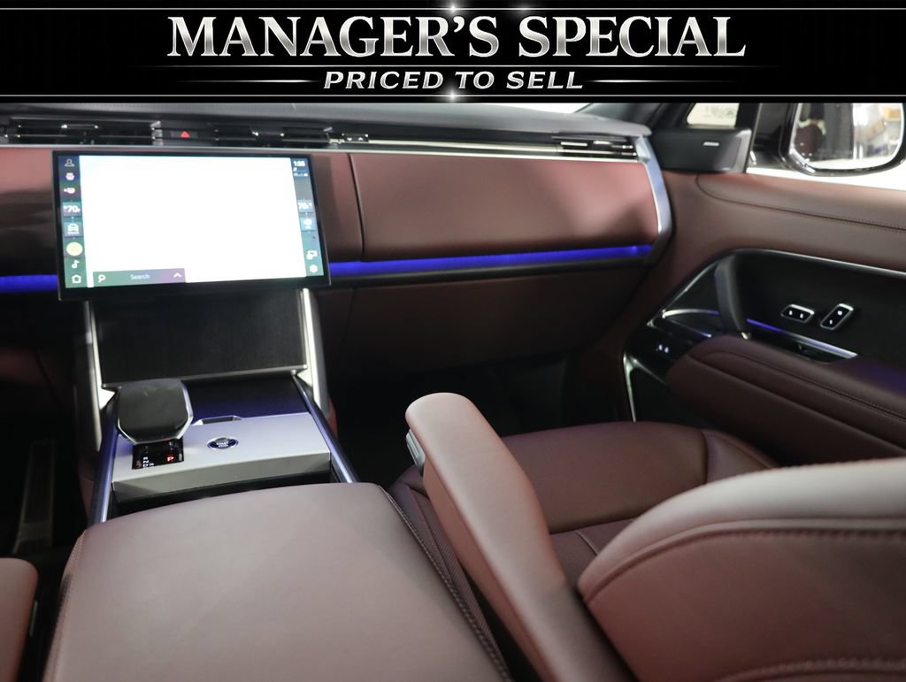 Used 2025 Land Rover Range Rover SE AWD/4WD image 51