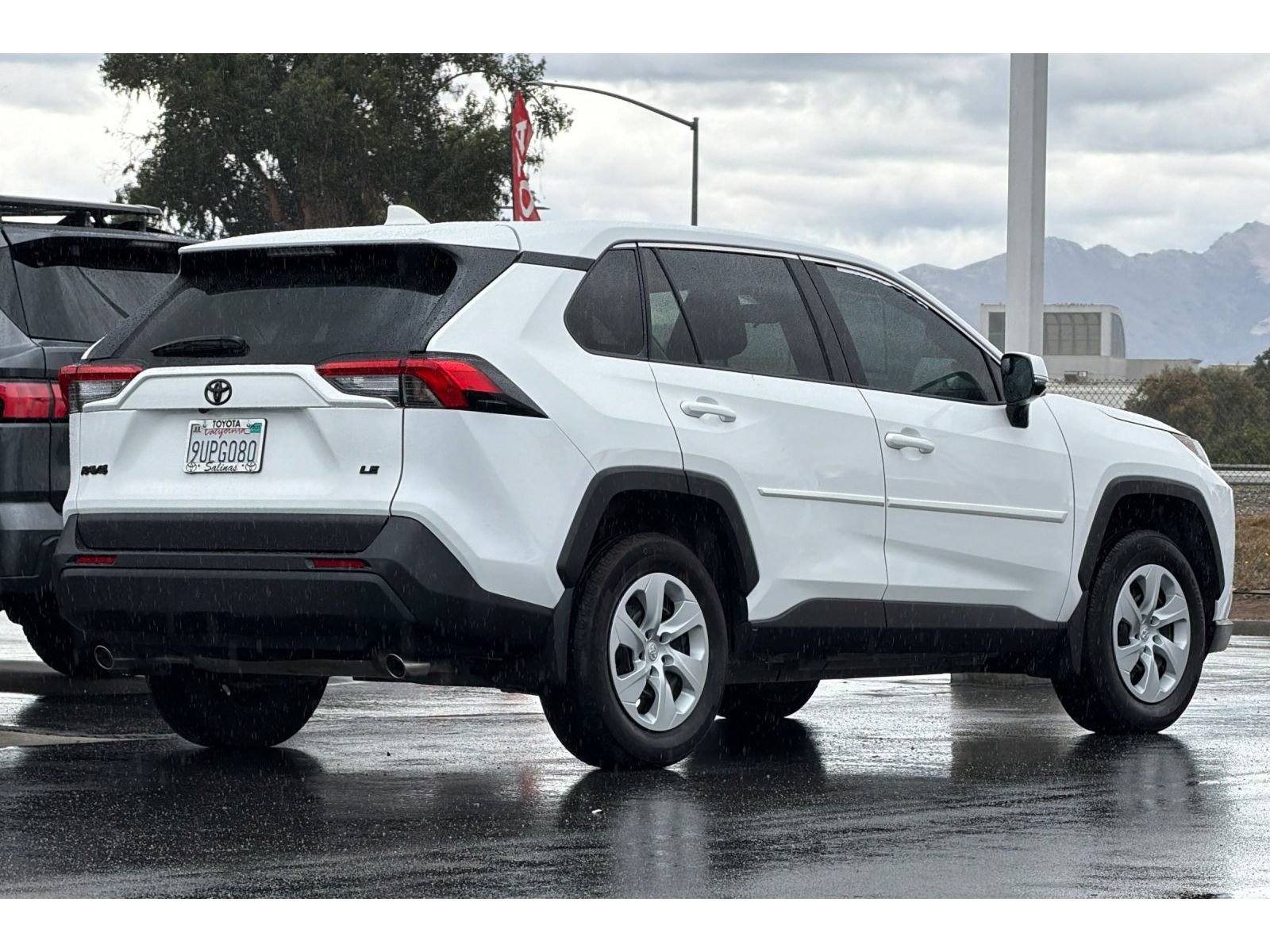 Certified 2025 Toyota RAV4 LE FWD image 4