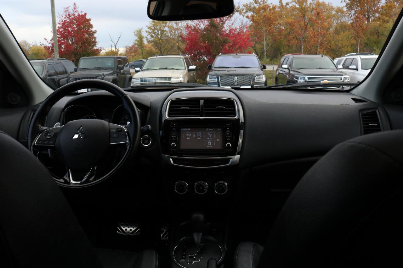 Used 2017 Mitsubishi Outlander Sport SEL AWD/4WD image 41
