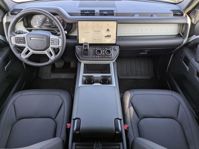 New 2026 Land Rover Defender 110 X-Dynamic SE image 14