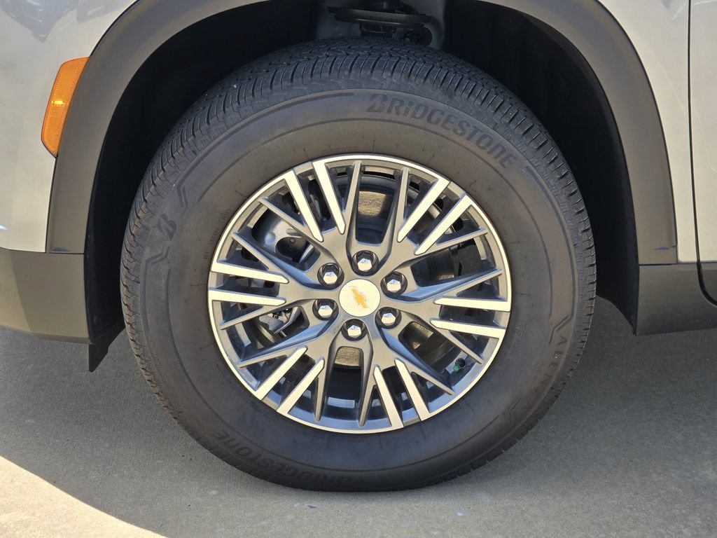 New 2026 Chevrolet Traverse LT FWD image 13